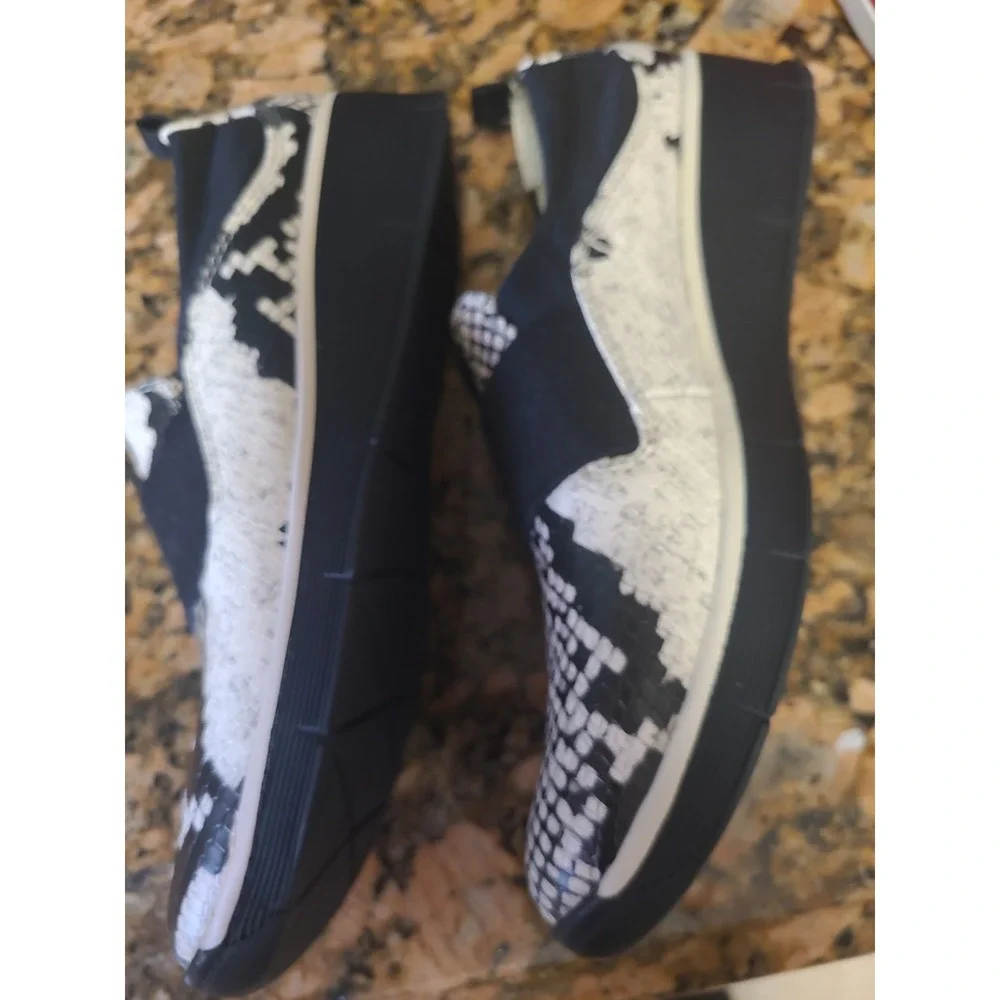 BareTraps good used